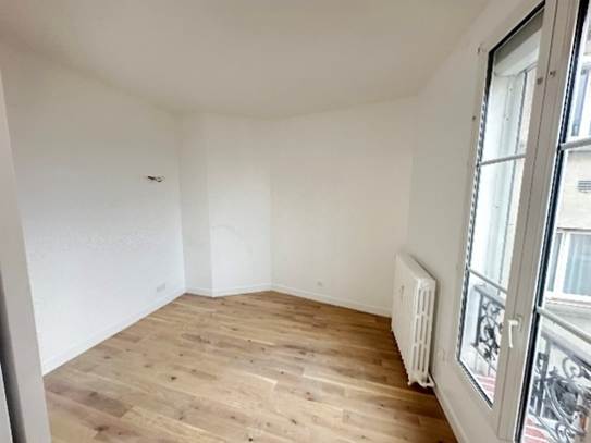 Une image contenant btiment, intrieur, mur, Revtement de sol

Le contenu gnr par lIA peut tre incorrect.